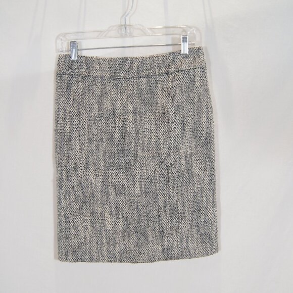 Tory Burch Dresses & Skirts - Tory Burch Tweed Mini Skirt | Herringbone Pattern | Gold Hardware | Size 4